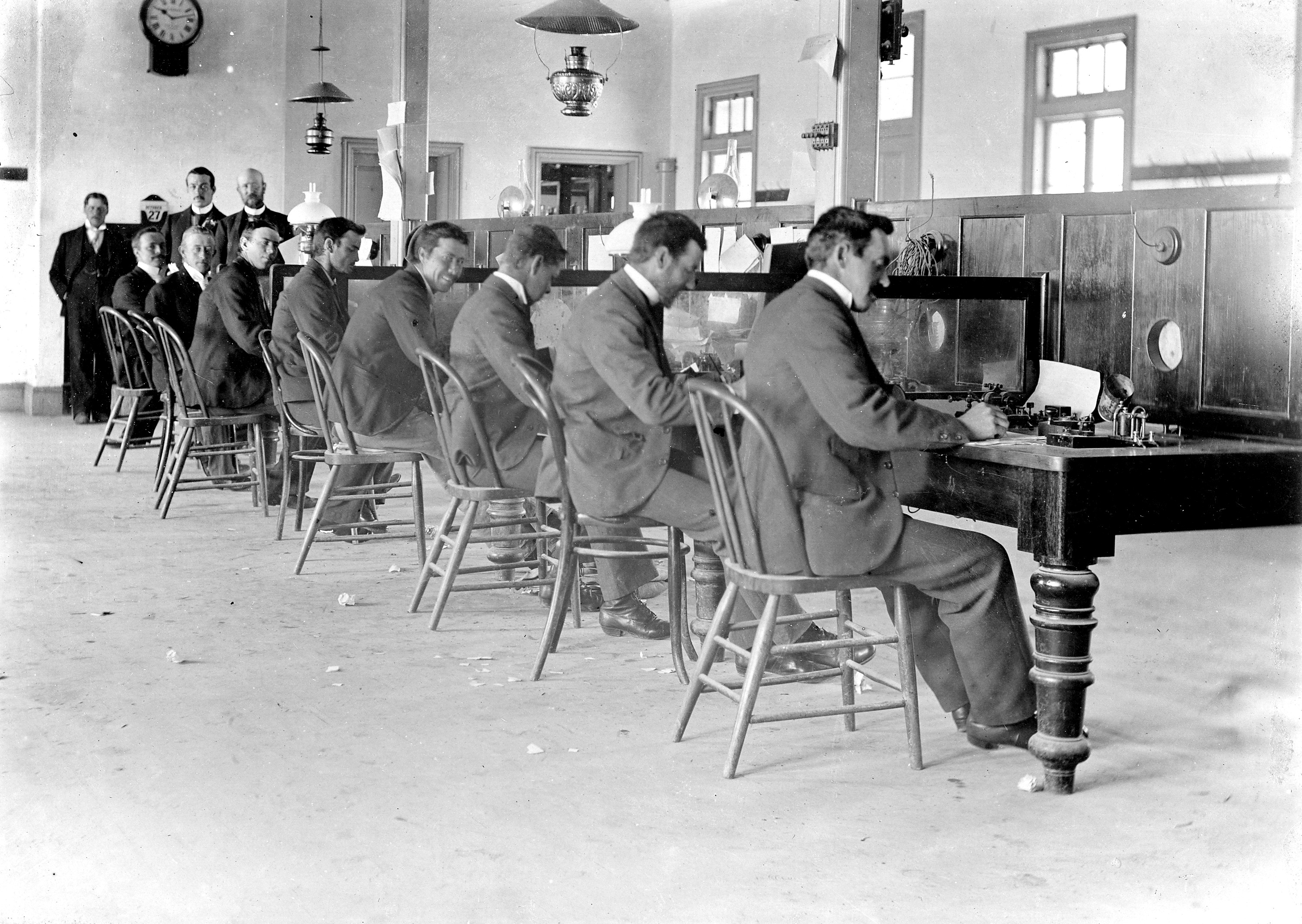 South Australian operators at work 1902 South Australian operators at work 1902